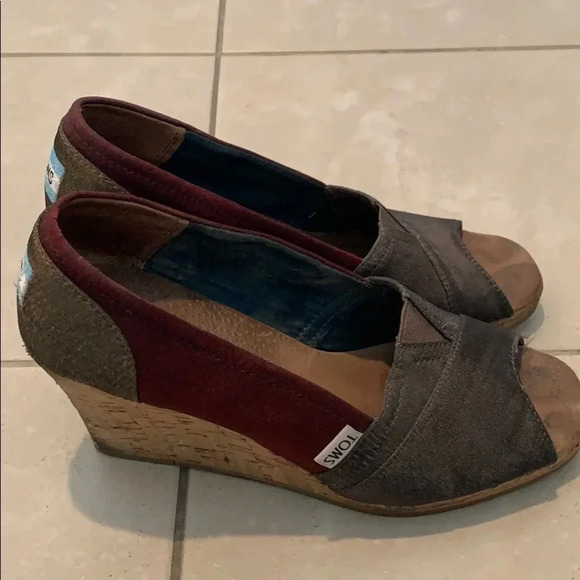 TOMS Canvas Multi Color Wedge Heels - Picture 1 of 7